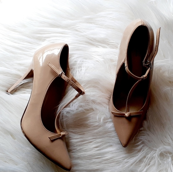 Beige Patent Leather Pumps - Picture 1 of 10